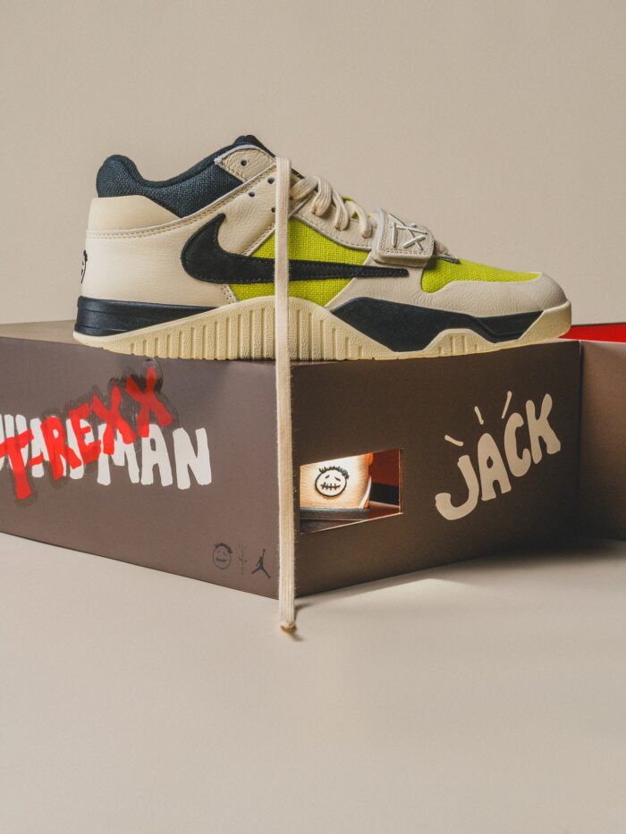 NIKE JACK